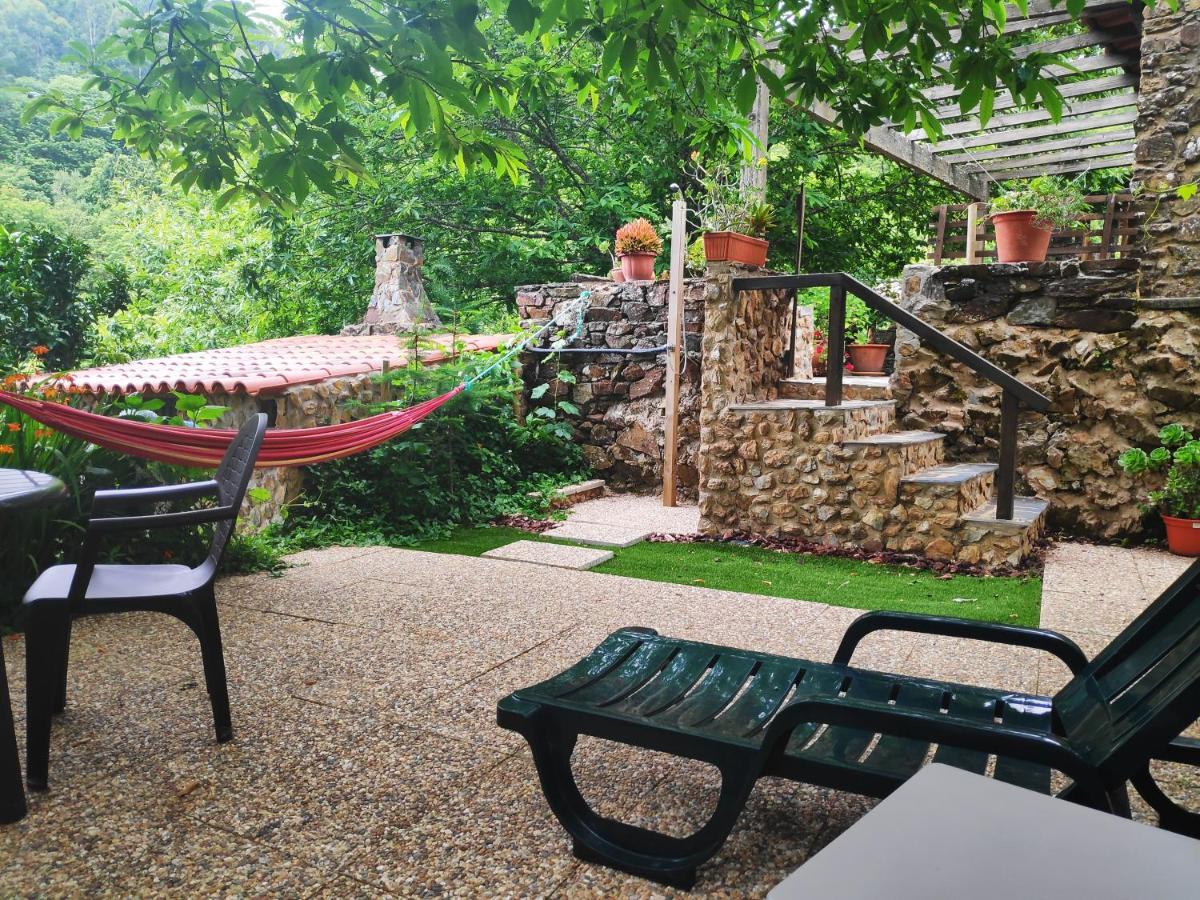 Casa Em Xisto Na Serra Da Lousa, Gondramaz Luaran gambar