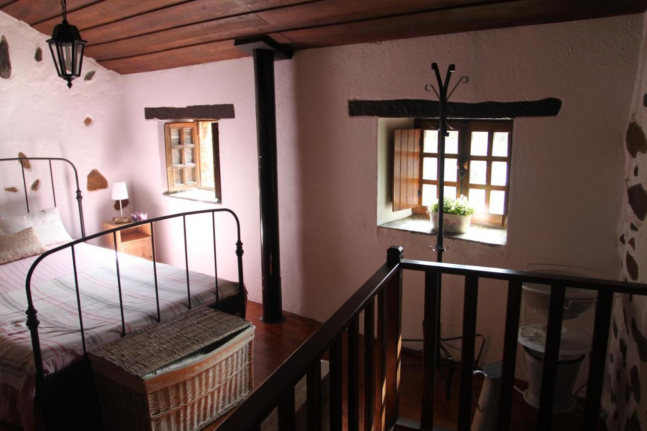 Casa Em Xisto Na Serra Da Lousa, Gondramaz Luaran gambar